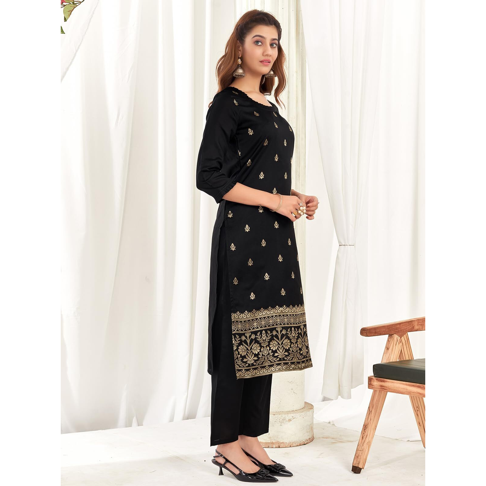 Sanisa Women's Silk Blend Jacquard Work Straight Kurta With Pant And Dupatta Set (223Kbd2361N-L_Black And Golden)