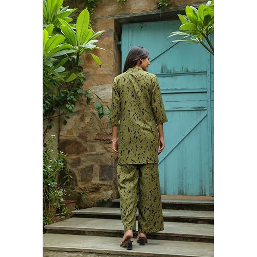 Leriya Fashion Women