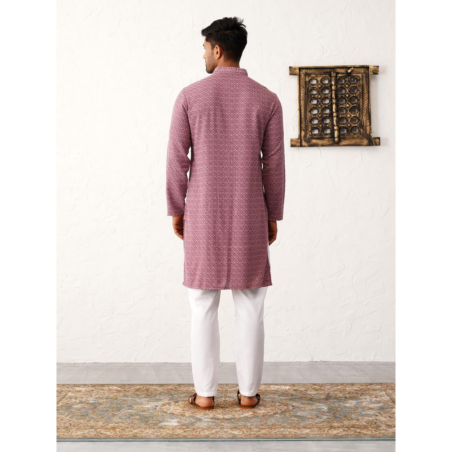 Jompers Men's Magenta Embroidered And Sequence Kurta Pyjama Sets. (Magenta, Xxl)