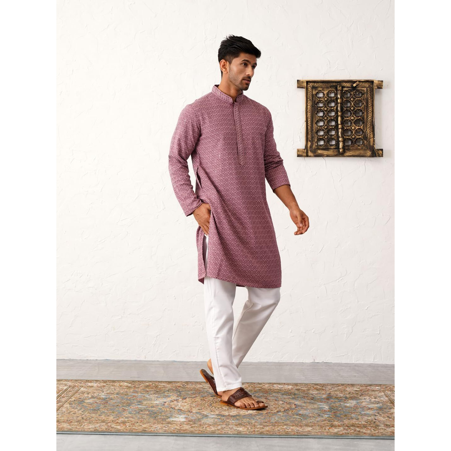 Jompers Men's Magenta Embroidered And Sequence Kurta Pyjama Sets. (Magenta, Xxl)