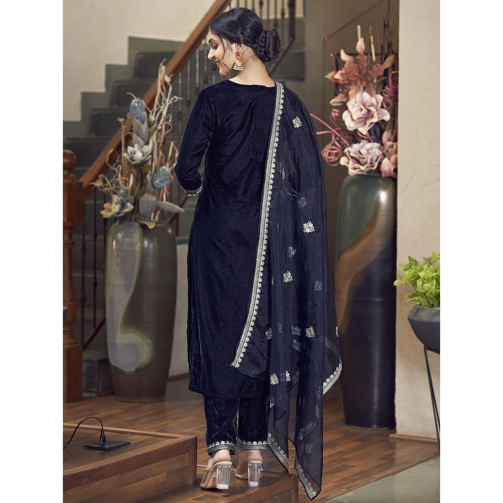 Sanisa Women's Velvet Embroidery Straight Kurta With Pant And Embroidery Dupatta (103Kbd1123Nz-Xl_Navy Blue)