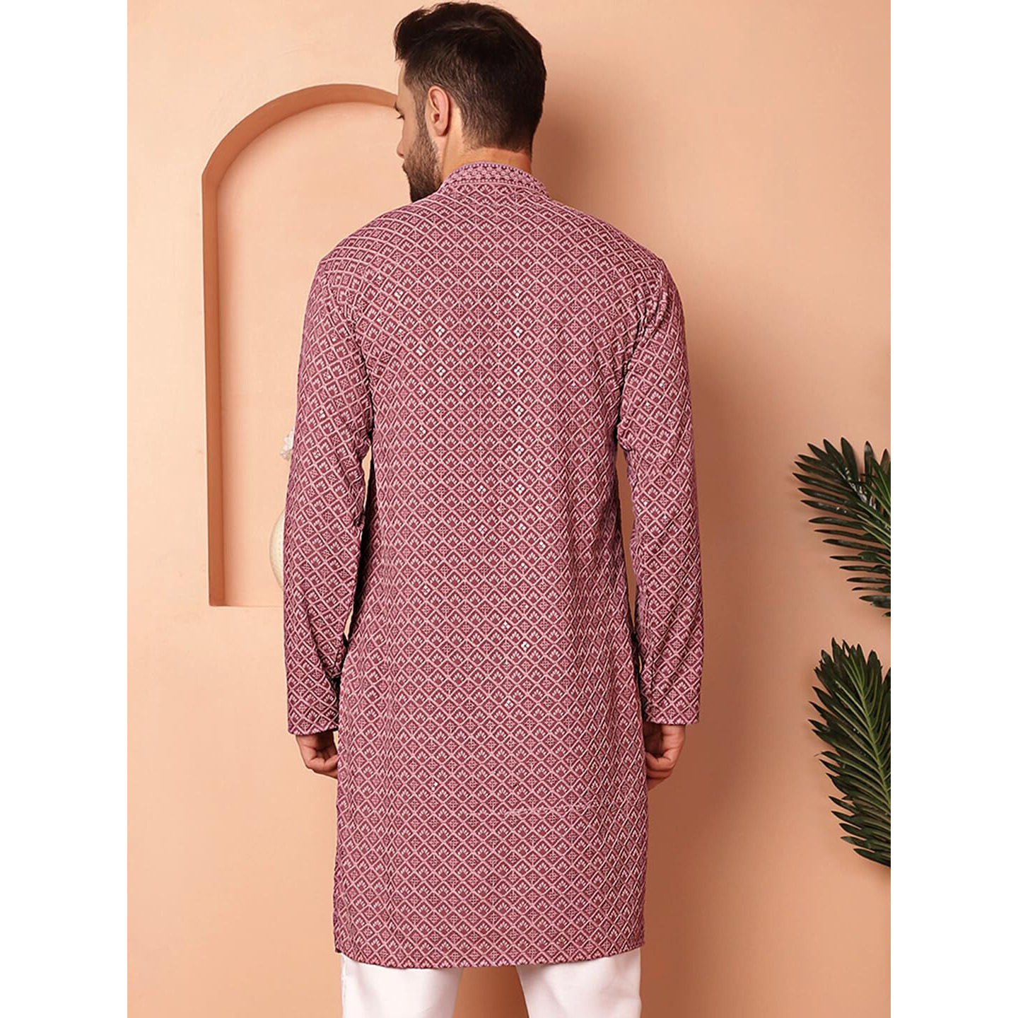 Jompers Men Magenta Embroidered And Sequence Kurtas (Magenta, L)