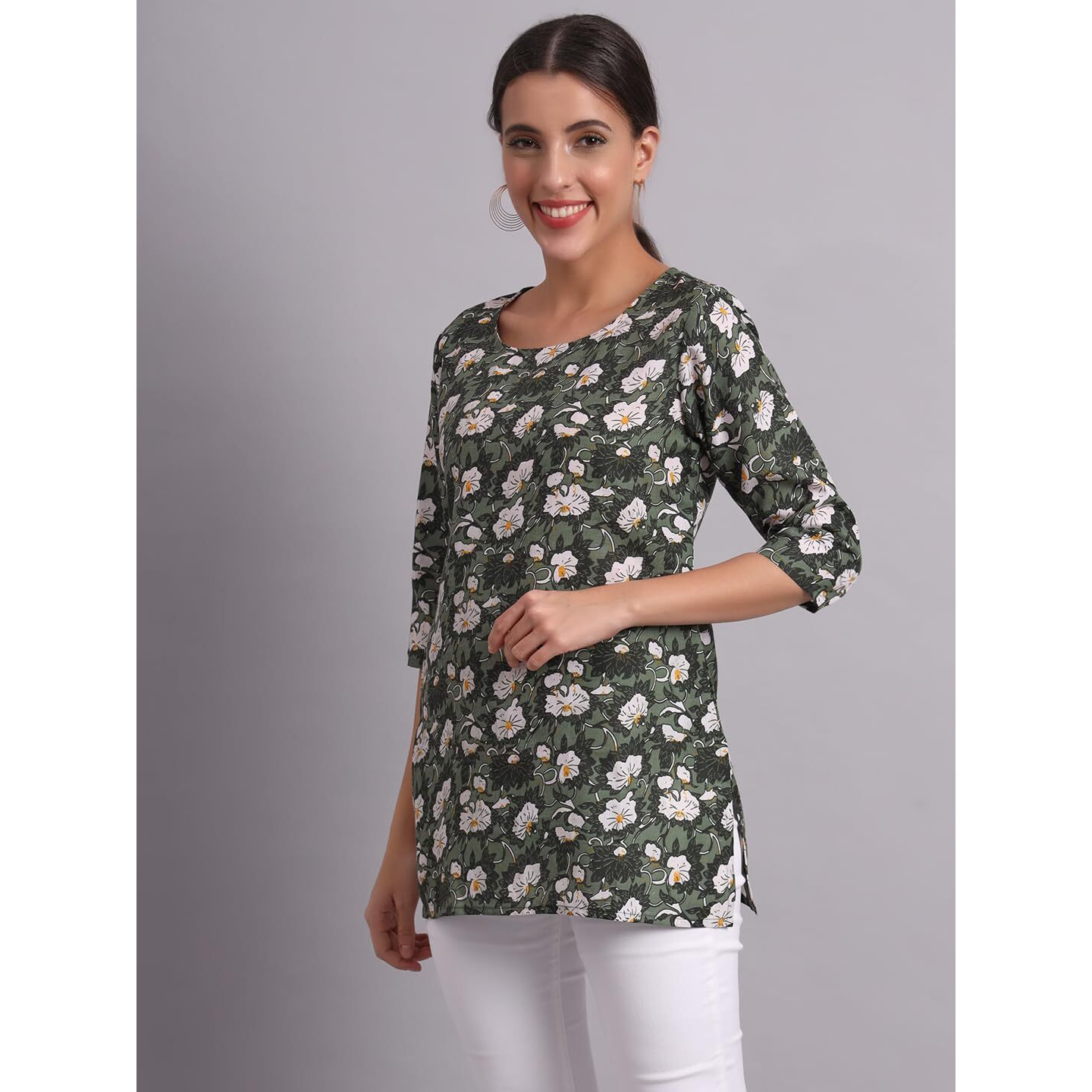 Patlani Women's Cotton Printed Short Fullstitched Kurti/Kurtas. Green