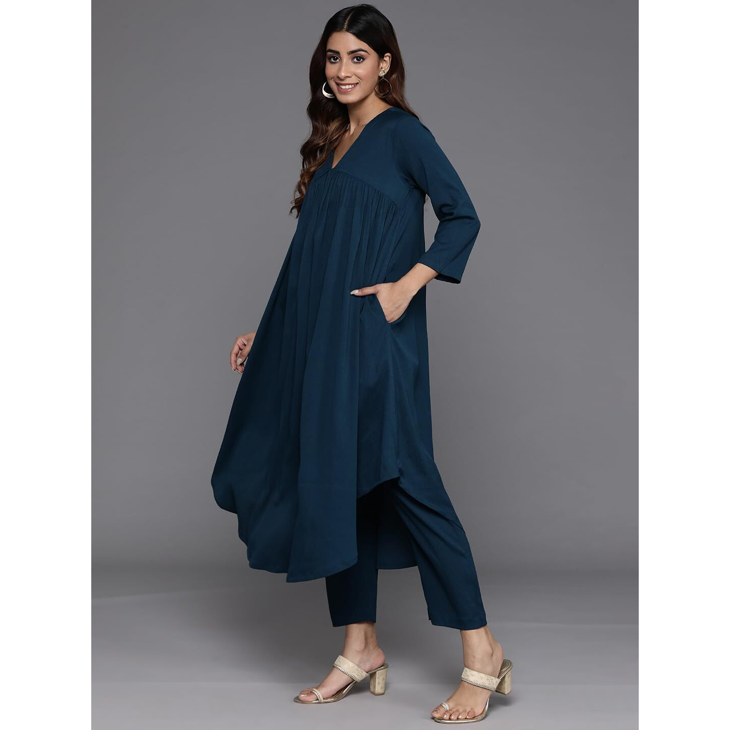 Varanga Women's Purple Floral Printed Straight Kurta Set  Elegant & Comfortable Ethnic Wear For Women, Perfect For Casual & Festive Occasions