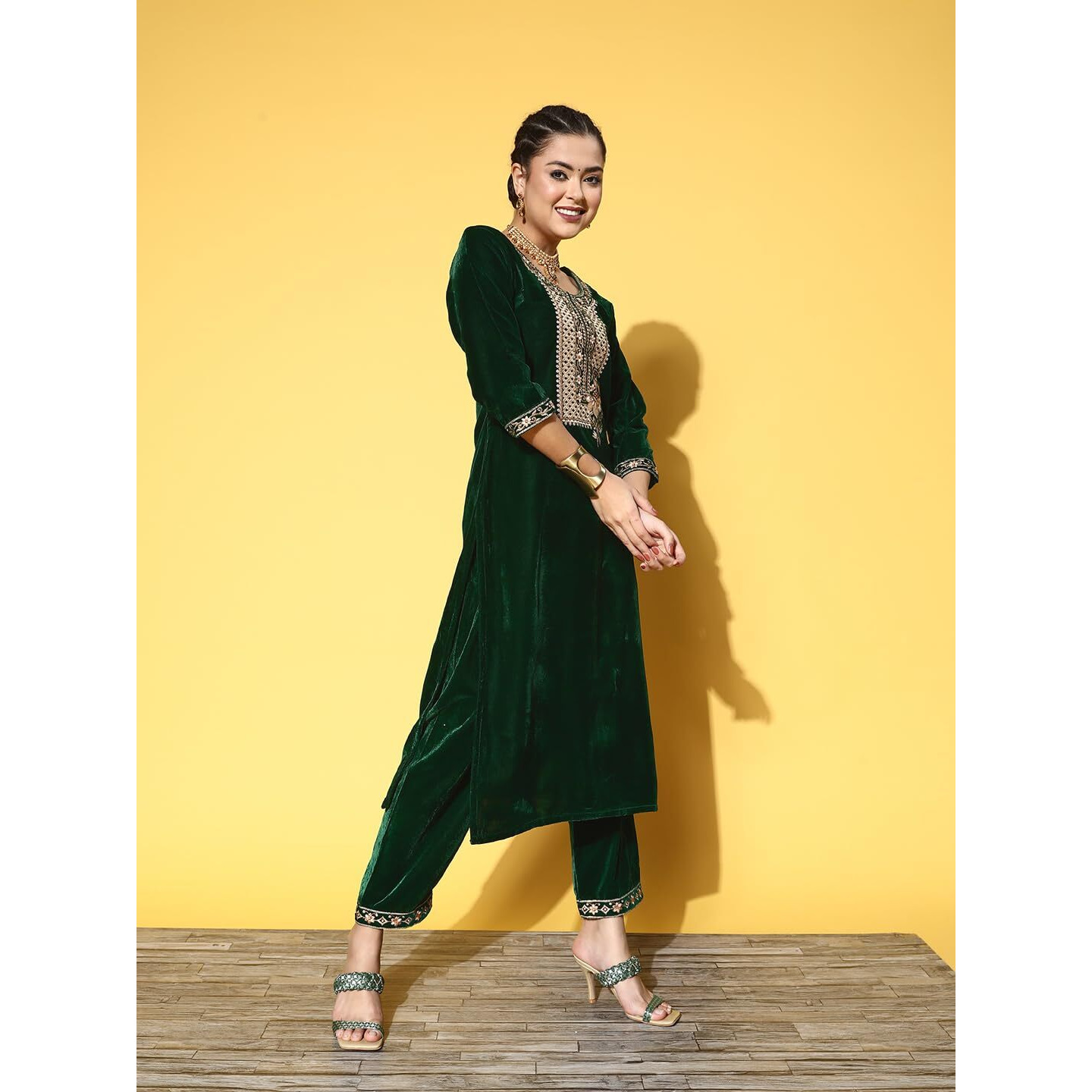 Varanga Green Embroidered Kurta Set With Embroidered Dupatta  Elegant Ethnic Wear For Women