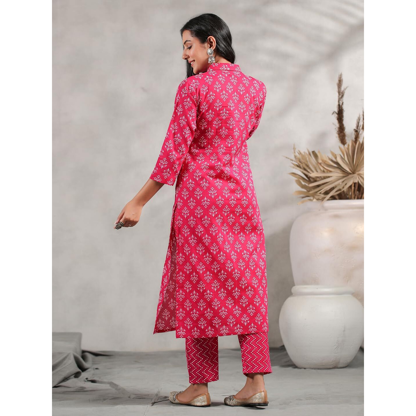 Anubhutee Ethnic Motif Printed Collared Straight Kurta With Trouser Set