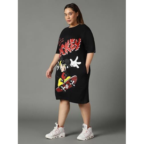 Bewakoof Heavy Duty 1.0 Official Disney Merchandise Women's Graphic Printed Plus Size Oversized Dress_589803_Black_6Xl