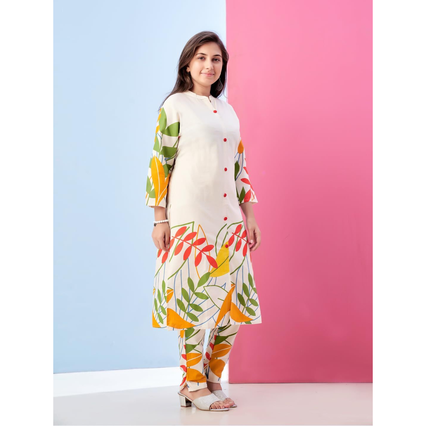 Aarika Girls Ethnic Wear Cream Colour Floral Print Khadi Cotton Kurti Pant Set-8-15 Years (Kp-Tr-K-977)