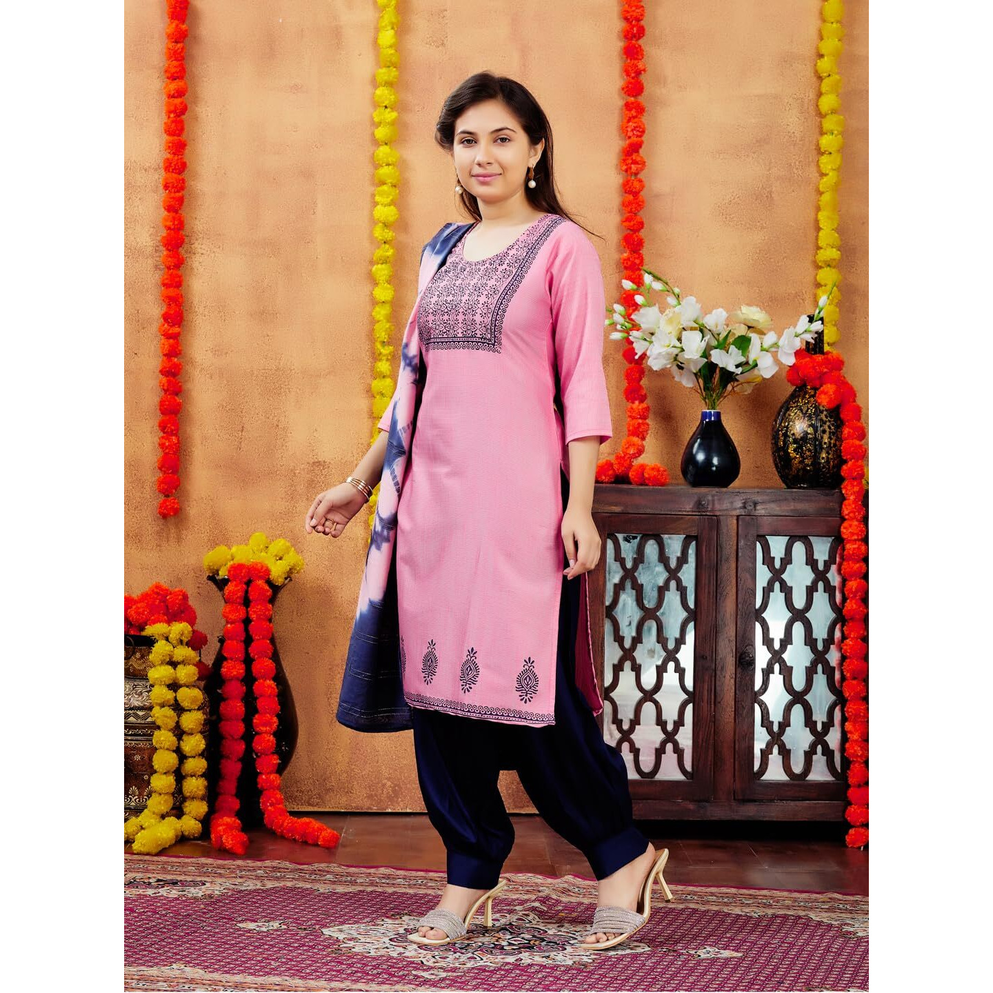 Aarika Girls Casual Wear Red Colour Floral Print Cotton Kurti (9-16 Years)