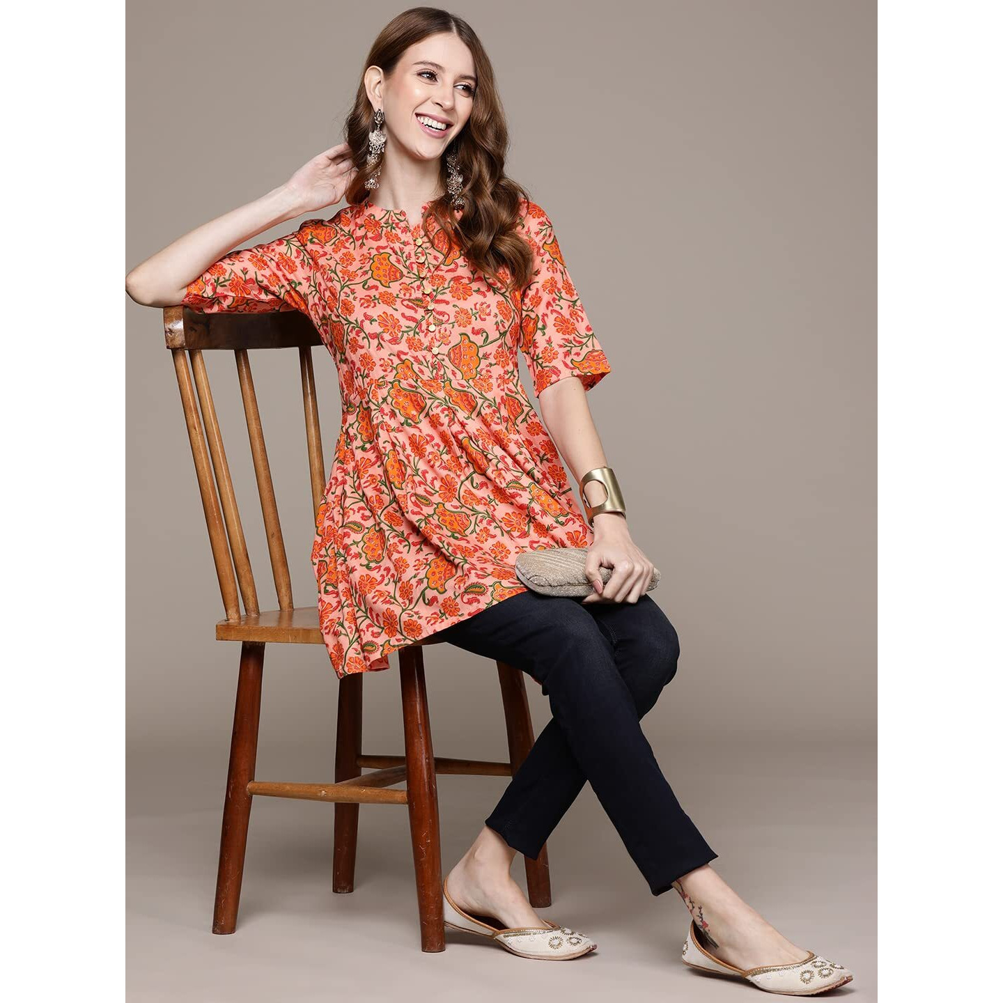 Anubhutee Women's Rayon Peach Ethnic Motifs Printed Straight Kurti