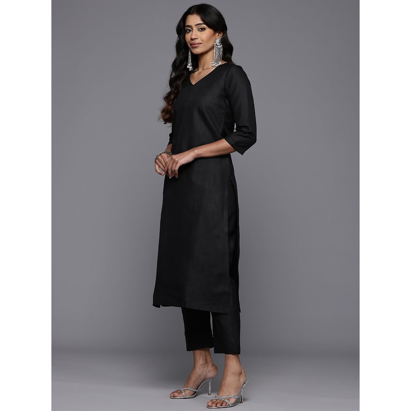 Varanga Women Solid Black V Neck Straight Kurta Set With Printed Dupatta