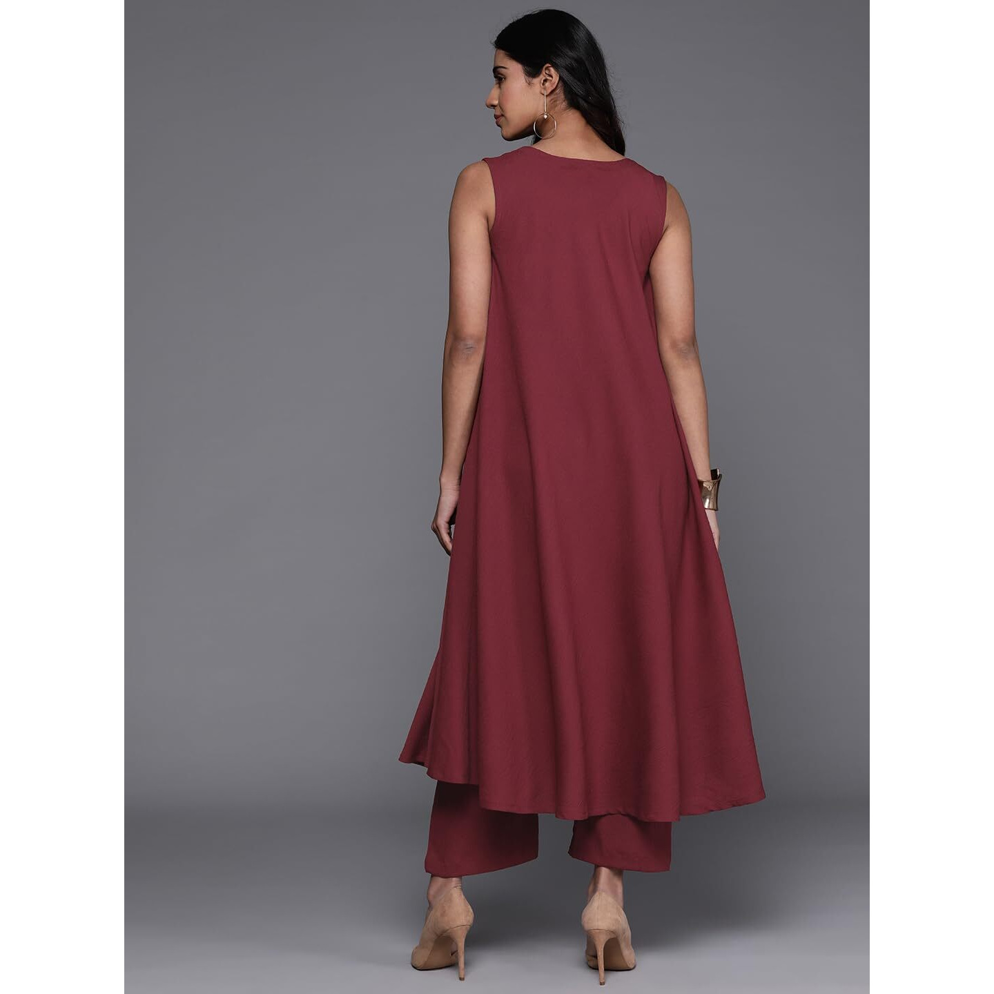 Varanga Womens Silk Blend Solid Regular Kurta Set  Sleeveless Maroon Kurta With V-Neckline, Matching Pants, And Accessories (Large)