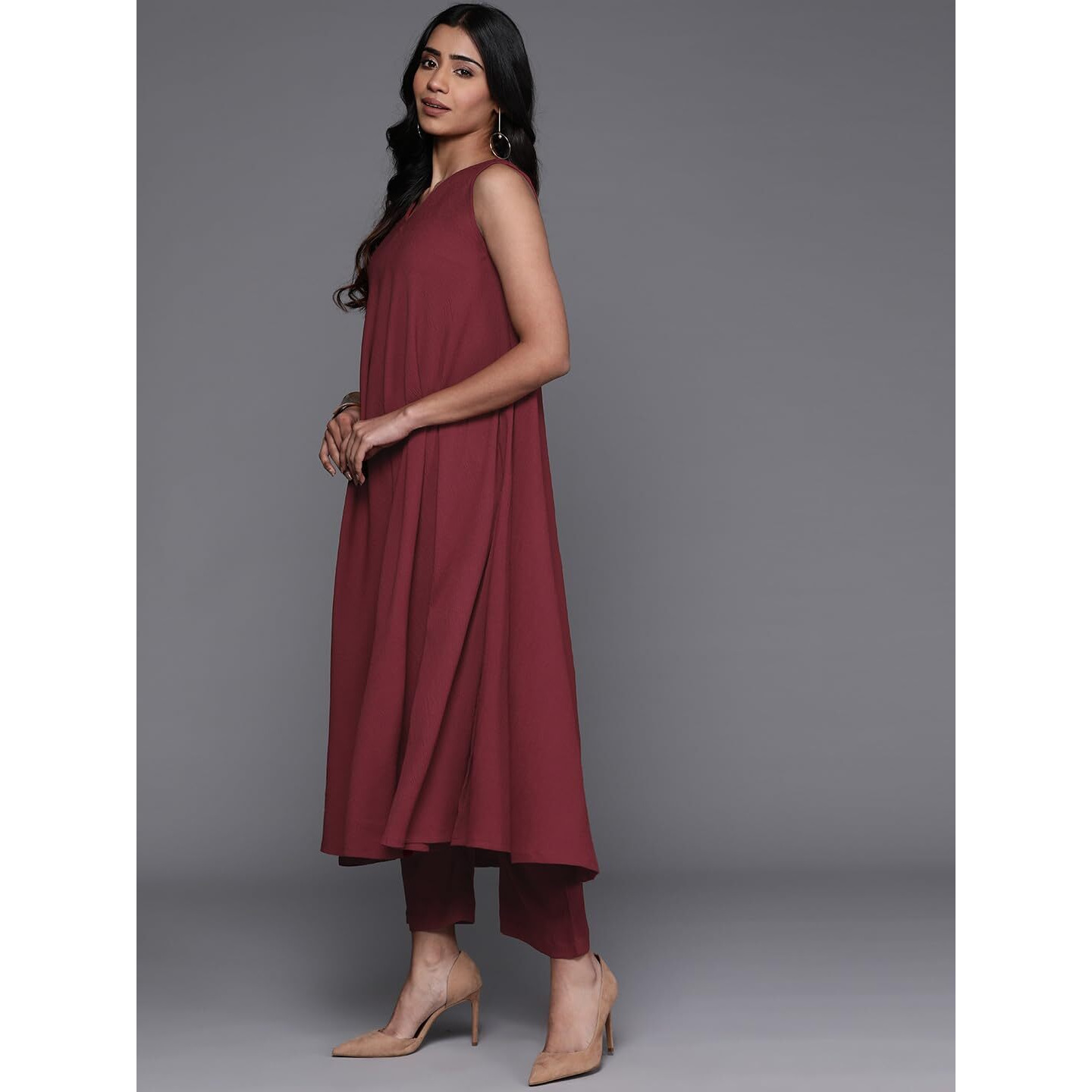 Varanga Womens Silk Blend Solid Regular Kurta Set  Sleeveless Maroon Kurta With V-Neckline, Matching Pants, And Accessories (Large)