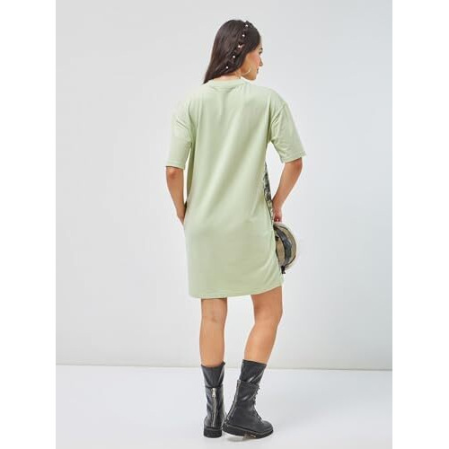 Bewakoof Heavy Duty 1.0 Official Looney Tunes Merchandise Women's Printed Oversized Fit Half Sleeve Round Neck Poly Cotton T-Shirt Dress 603346 Green S