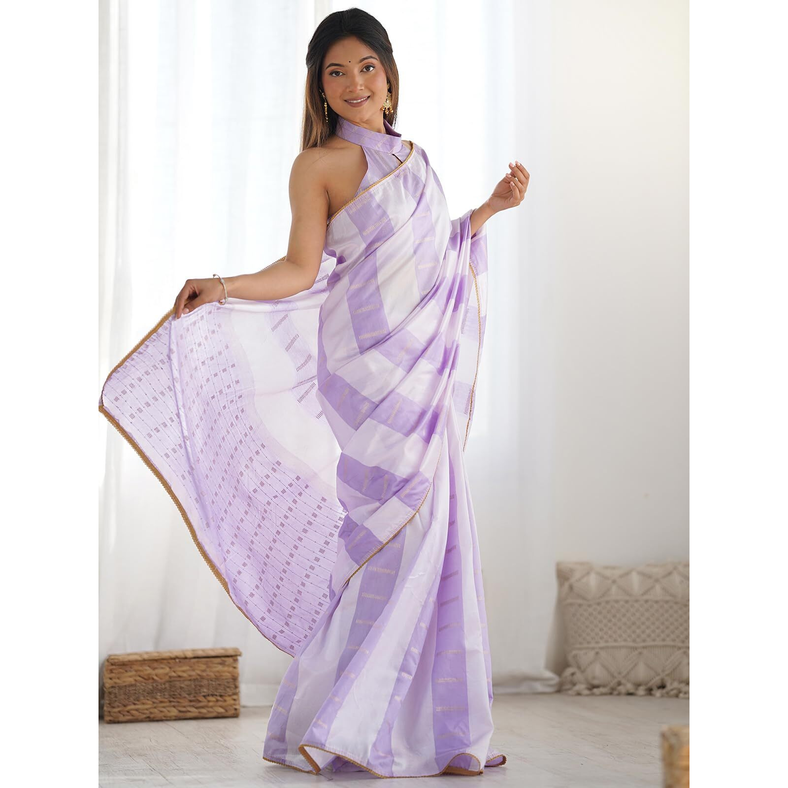 Satrani Women's Silk Blend Printed Weaving Saree With Unstitched Blouse Piece (4135S149N_Lavender & White)