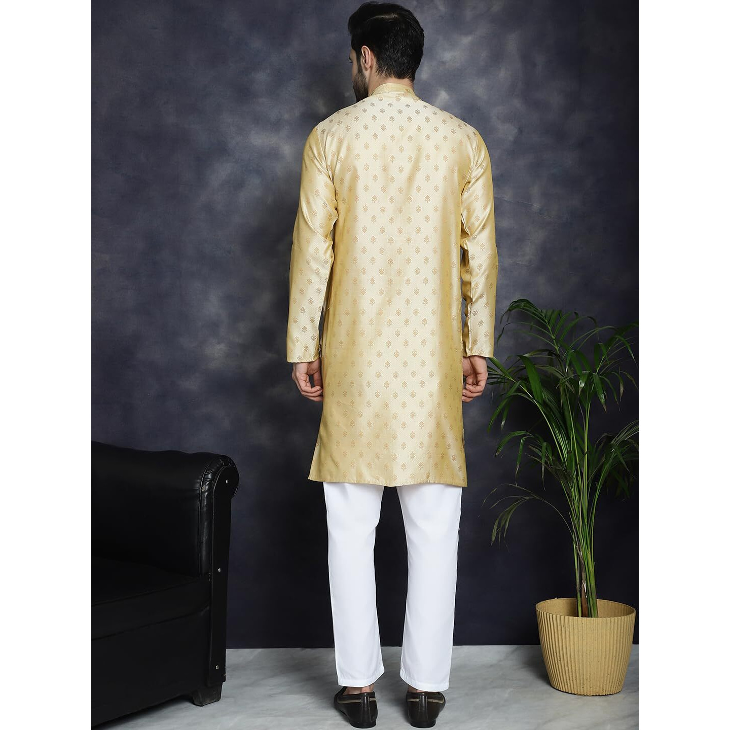 Jompers Men's Golden Woven Design Silk Blend Kurta With Pyjama (Golden, S)