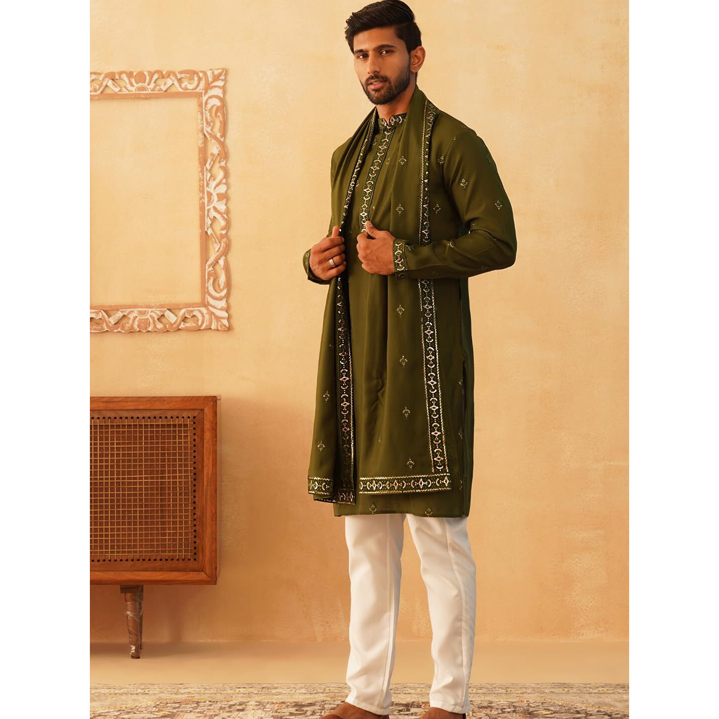 Jompers Men's Olive Embroidered & Sequin Kurta Pyjama With Dupatta. (Olive, L)