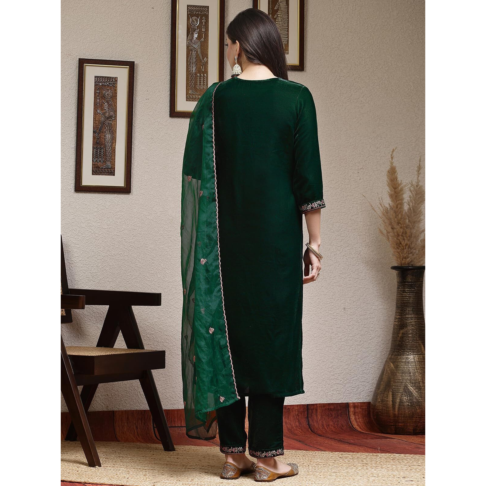 Sanisa Women's Velvet Embroidery Straight Kurta With Pant And Embroidery Dupatta (108Kbd1185Nz-Xxl_Dark Green)