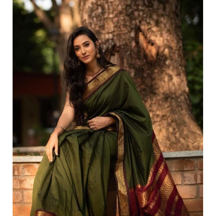 Flosive Women's Kanjivaram Silk Saree With Handloom Weaving Work With Blouse Piece (Dark Green)