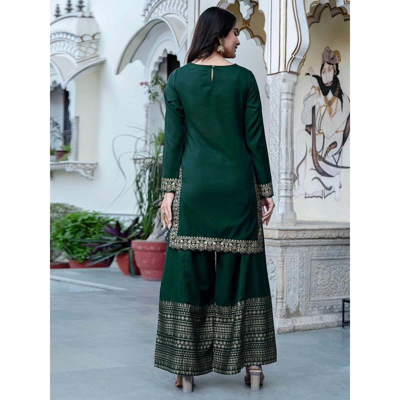 Sanisa Women's Cotton Blend Foil Printed Straight Kurta With Pant And Dupatta Set (54Kbd637N-L_Dark Green & Gold)