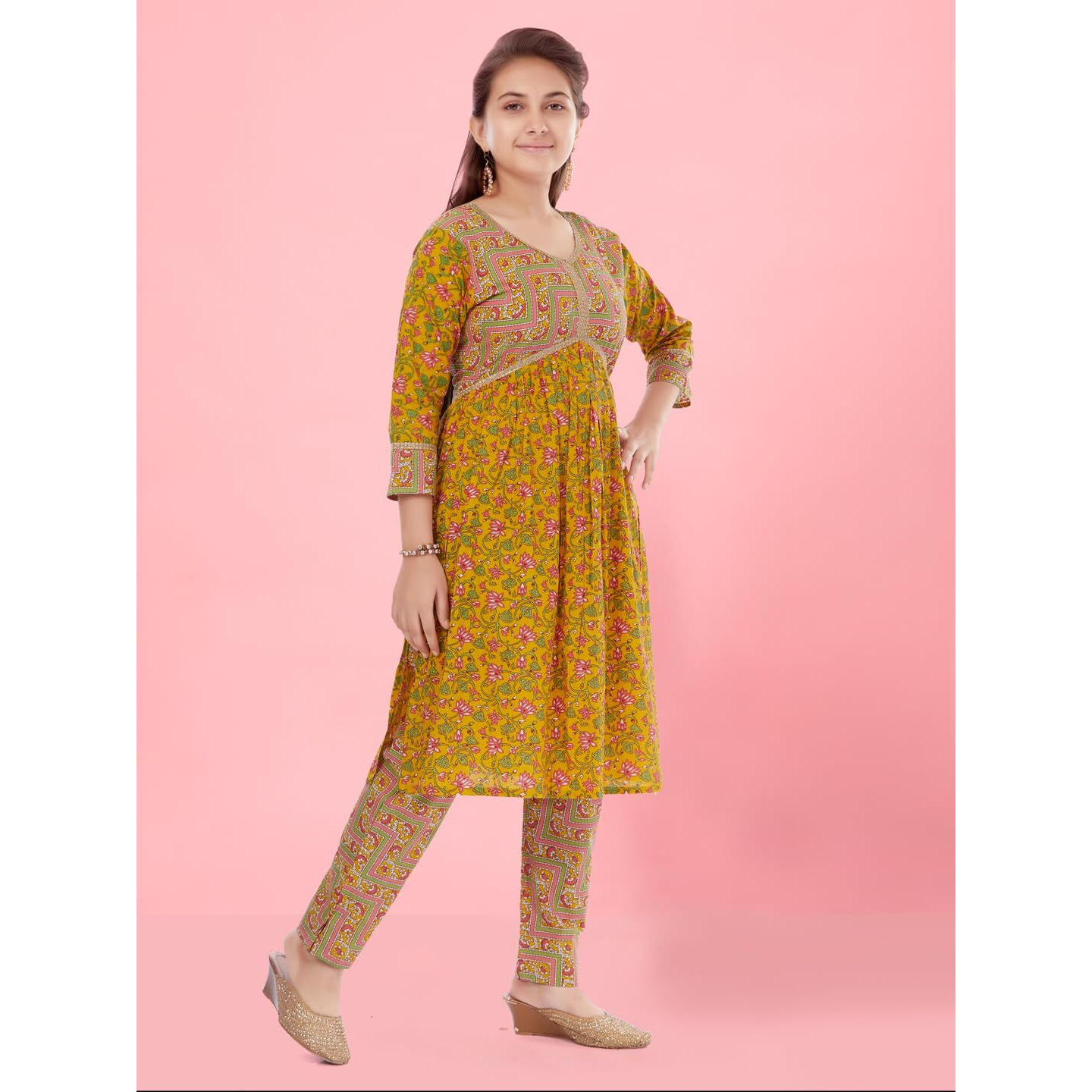 Aarika Girls Yellow-Green Colour Cotton Floral Print Kurti Pant (Kp-K-733-Yellow-34)