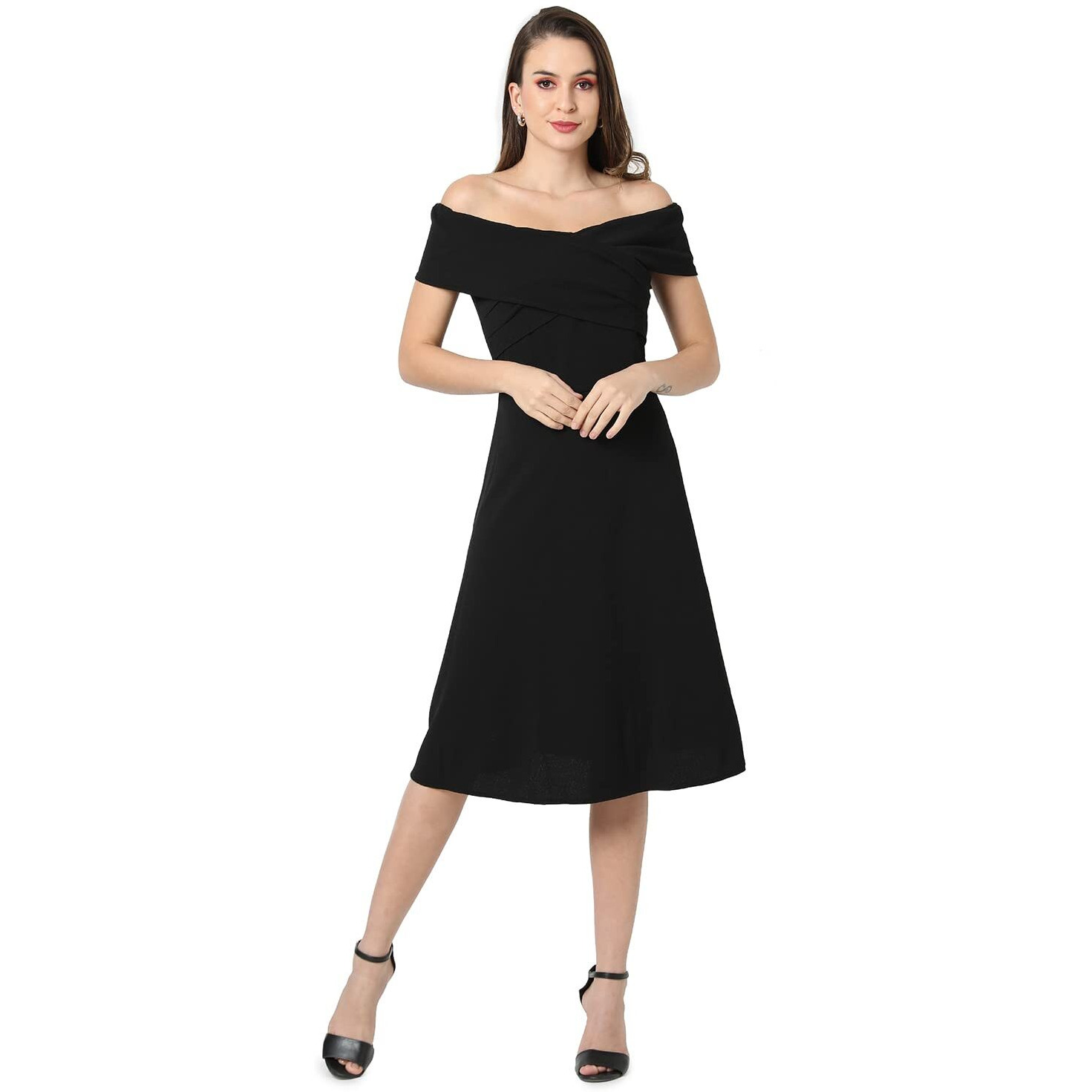 Campus Sutra Women Solid Off-Shoulder Casual Dresses(Ssmr22_Cswssdr5350_L) Black