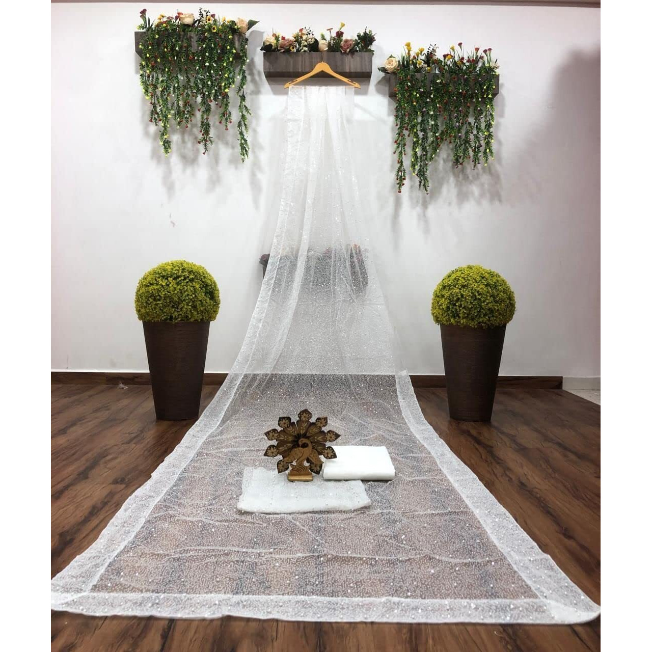 Fashion Basket Womens Net Embroidery Sequence & Beads White Saree With Un-Stitched Blouse (Fb-Sr-Sari2929_White)