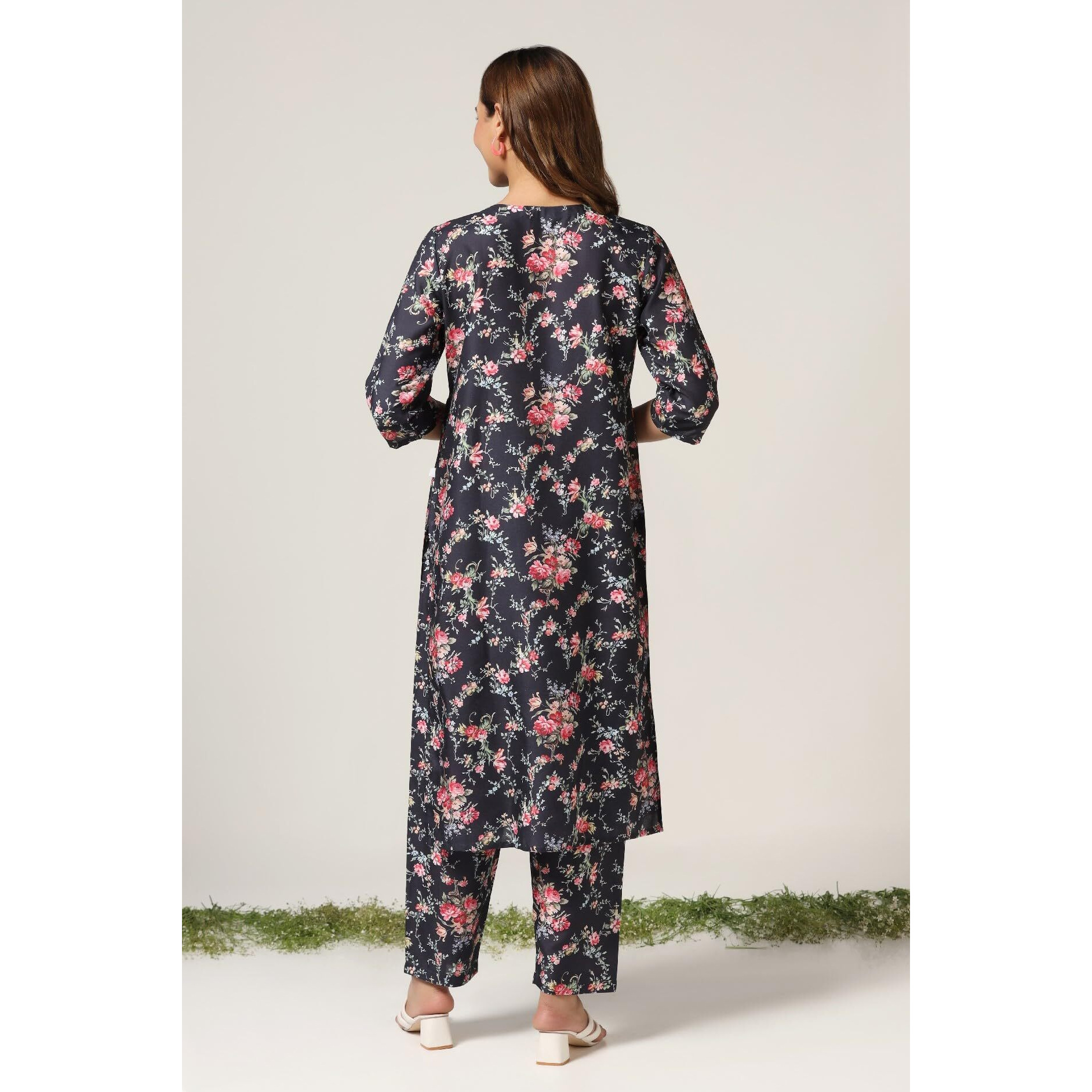 Om Sai Latest Creation Women Cotton Blend Fancy Kurta Set Regular Fit Printed (Oslc-K729&P151_Black_S)