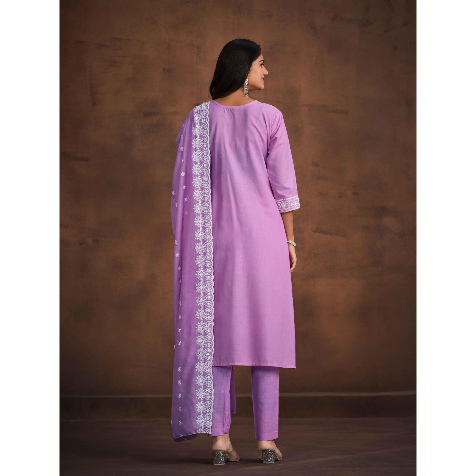 Ishin Women's Ethnic Lilac Embroidered Pure Cotton Kurta Set With Dupatta
