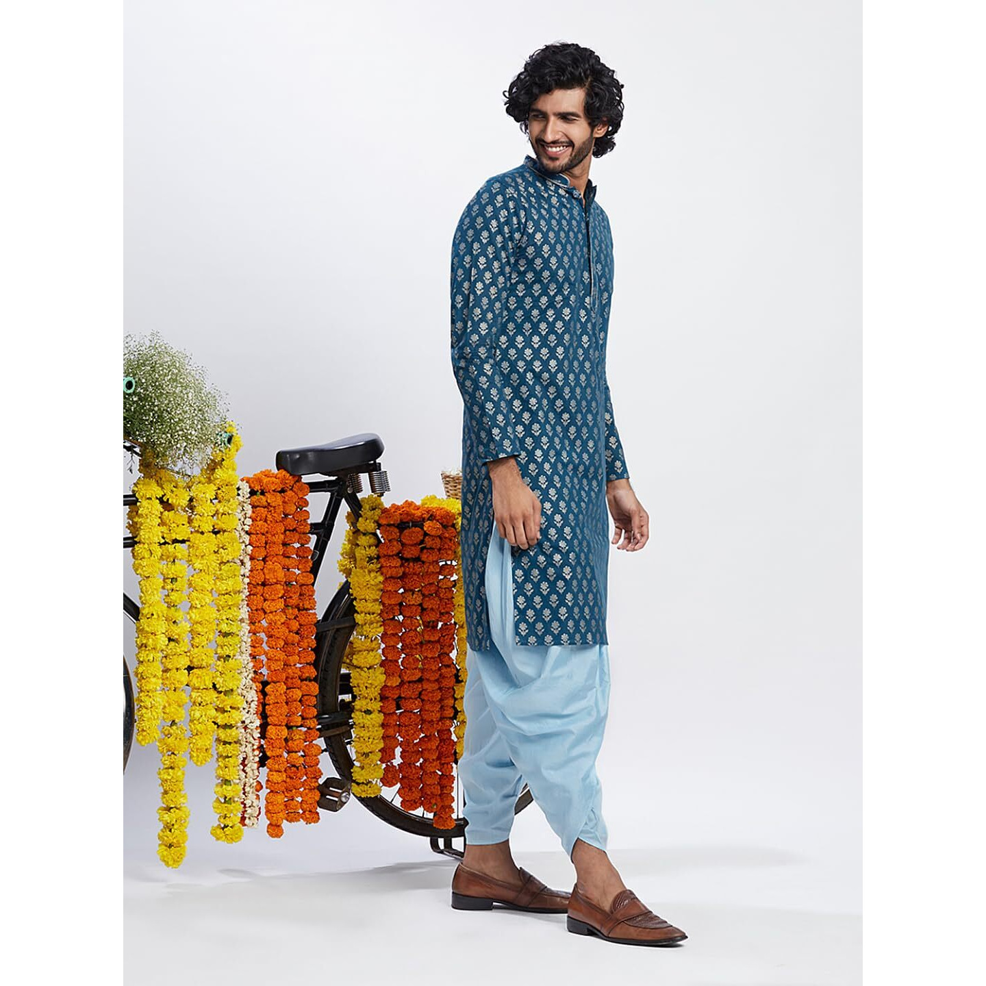 Kisah Men's Kurta, Blue Cotton, Floral Long Sleeves Regular Fit Mandarin Collar (S)