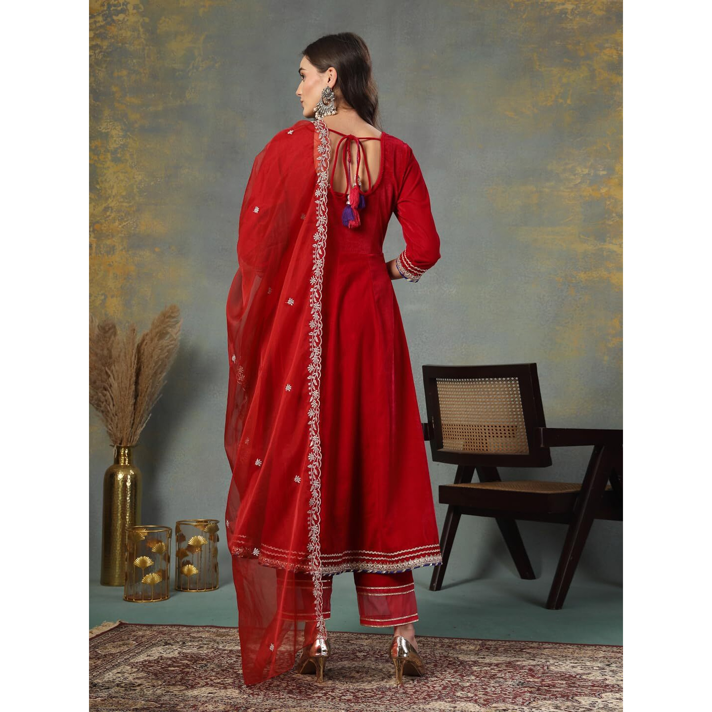 Stylum Women's Solid & Embroidered Velvet Anarkali Kurta Pant Dupatta Set (Kpdpinkazra40_Pink, L)