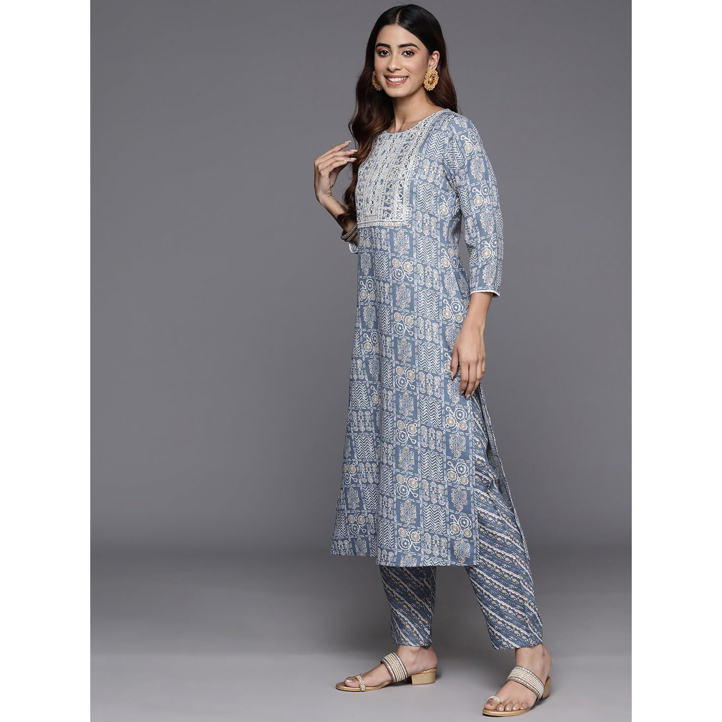 Varanga Women Blue Abstract Printed Embroidered Kurta Paired With Bottom And Dupatta