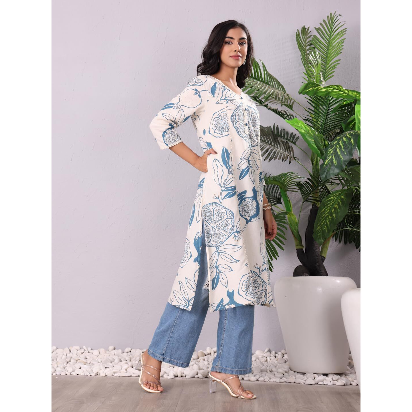 Varanga Women Bold Tropical Printed Cotton Flex Kurta  A Stylish And Comfortable Choice For Everyday Wear Off White