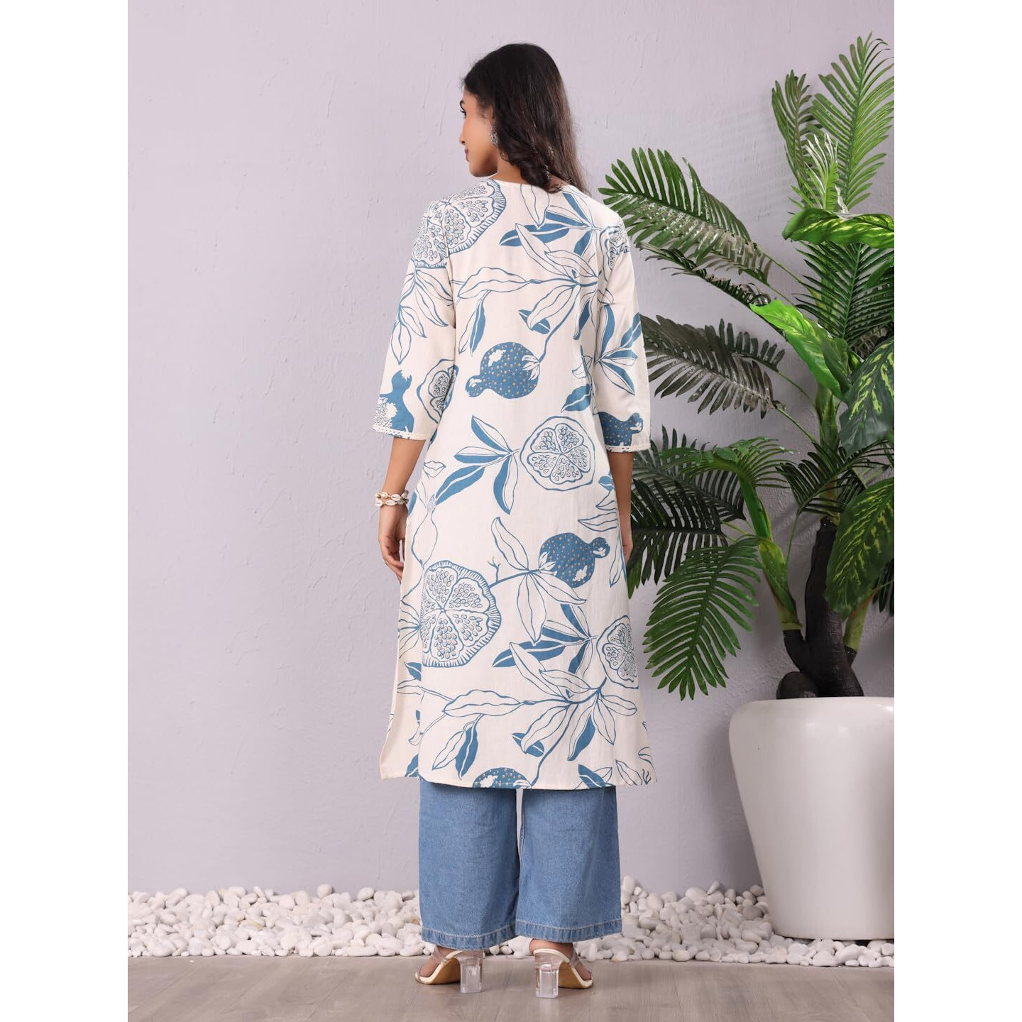 Varanga Women Bold Tropical Printed Cotton Flex Kurta  A Stylish And Comfortable Choice For Everyday Wear Off White