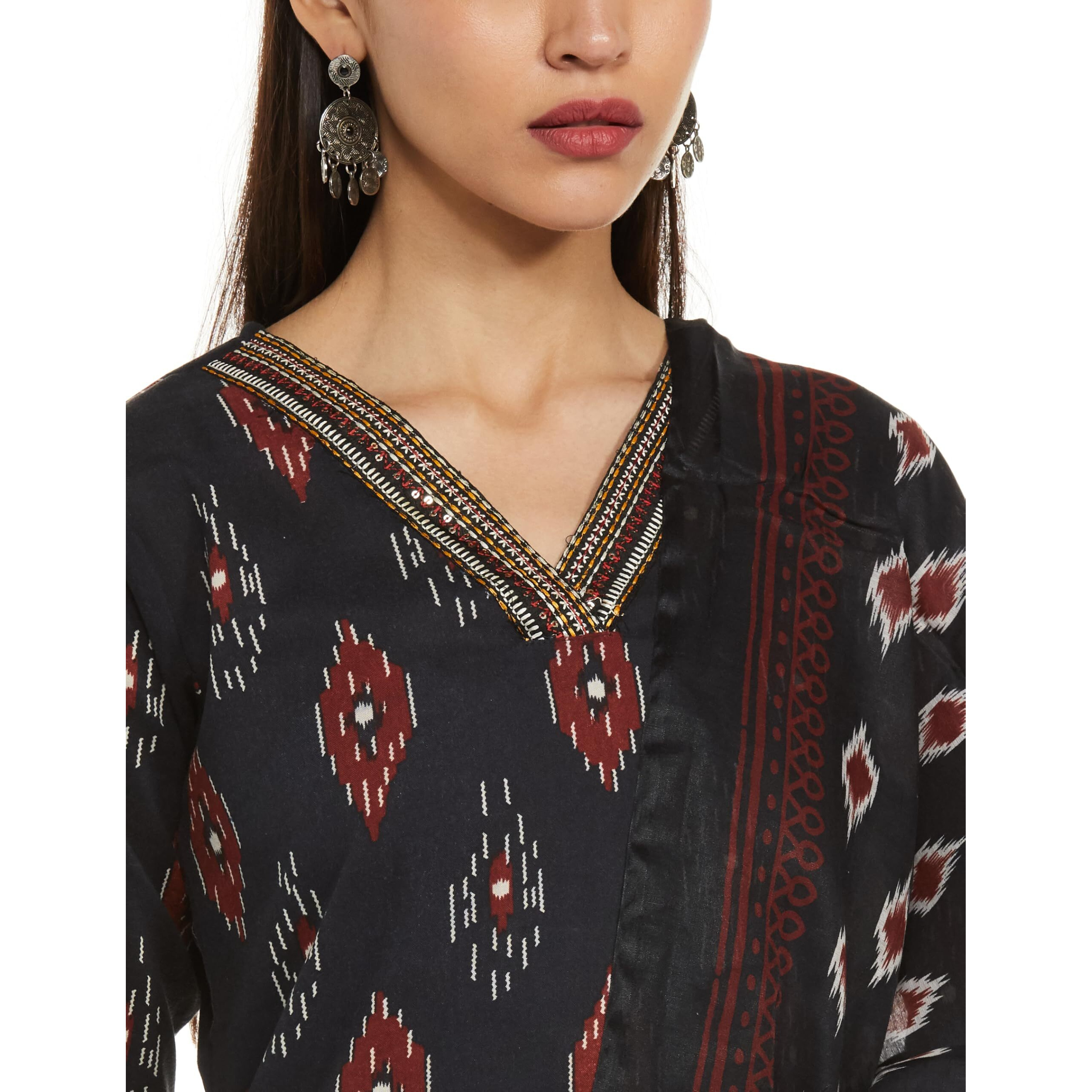 Nermosa Women Ikat Printed Viscose Kurta And Pant Set With Dupatta For Traditional Look (Black) (Large)