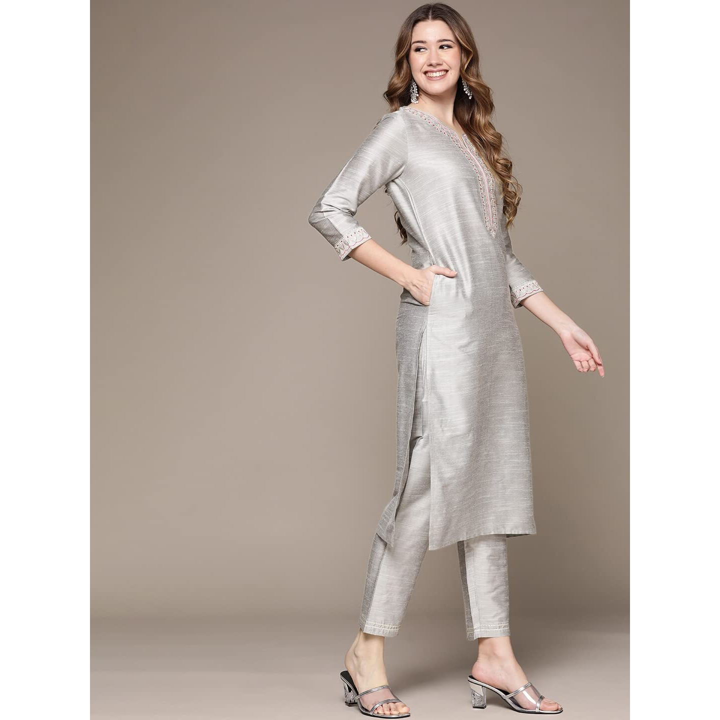 Anubhutee Women's Cotton Grey Ethnic Motifs Zari Work Embroidered Straight Kurta Suit Set With Trousers