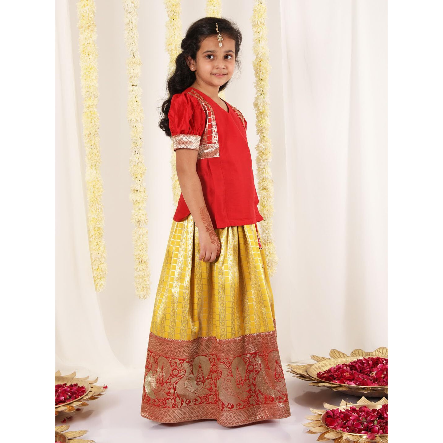 Jbn Creation Silk Blend Girls South Indian Style Pavda Pattu Lehenga (Jbnglc052Md_24_Red And Yellow_4 5 Years)