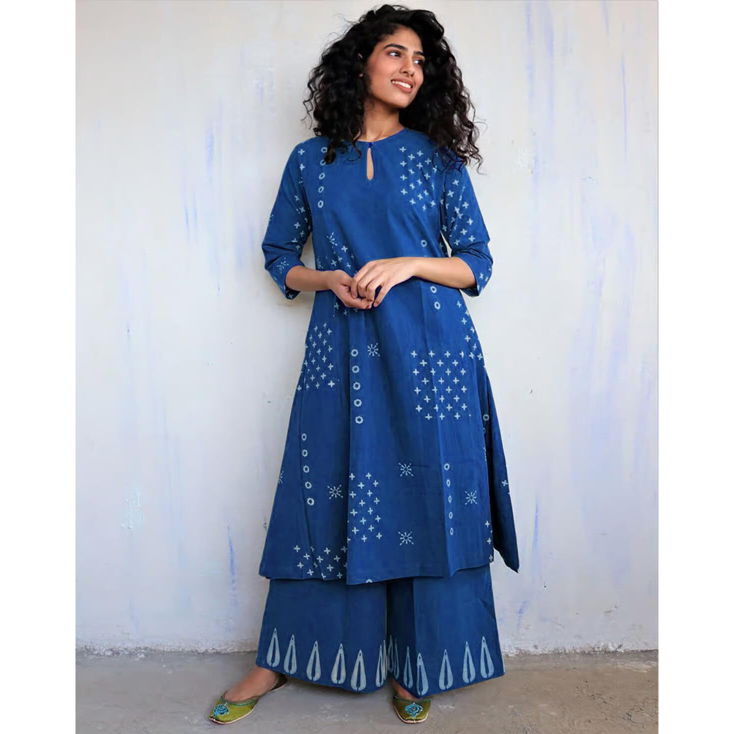 Anni Designer Women's Rayon Viscose A-Line Printed Kurta With Palazzo (Chaurya Blue_M_Blue_Medium)