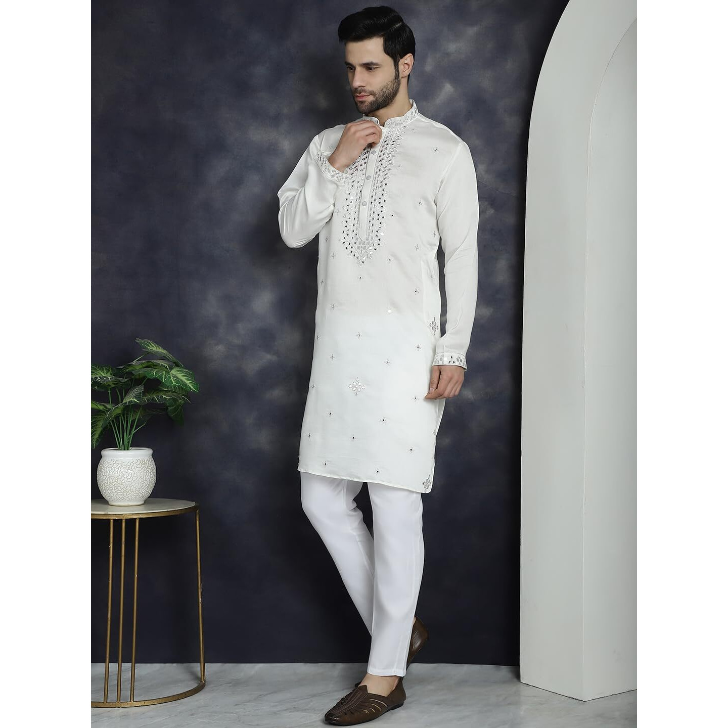 Jompers Men's White Embroidered Kurta With Pyjama. (White, Xl)