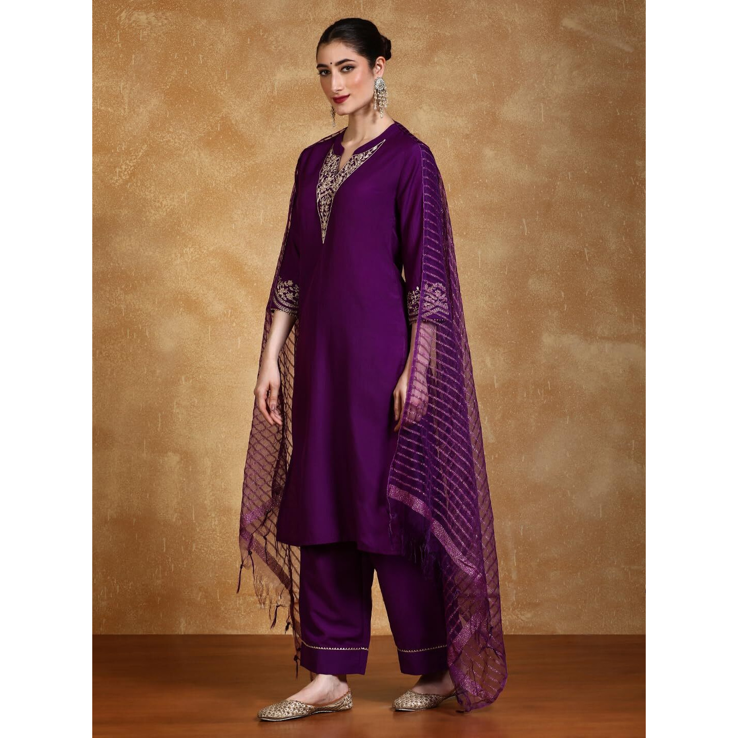 Varanga Zari Embroidered Neck Kurta With Trouser And Dupatta.
