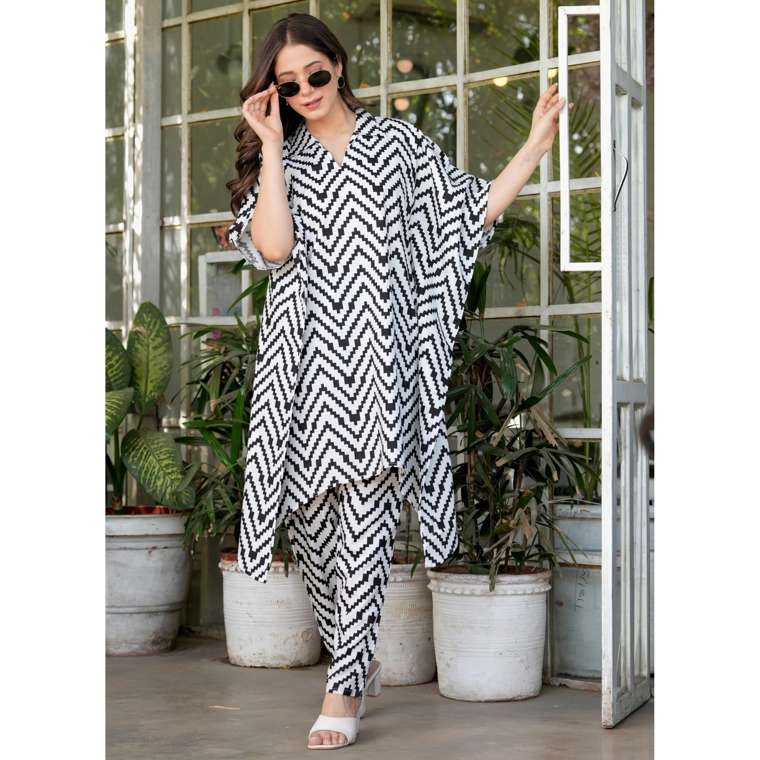 Rytras Women's Printed Ethnic Wear Kaftan Kurta Set With Palazzo Pants(Ryt640,Black,Xl)