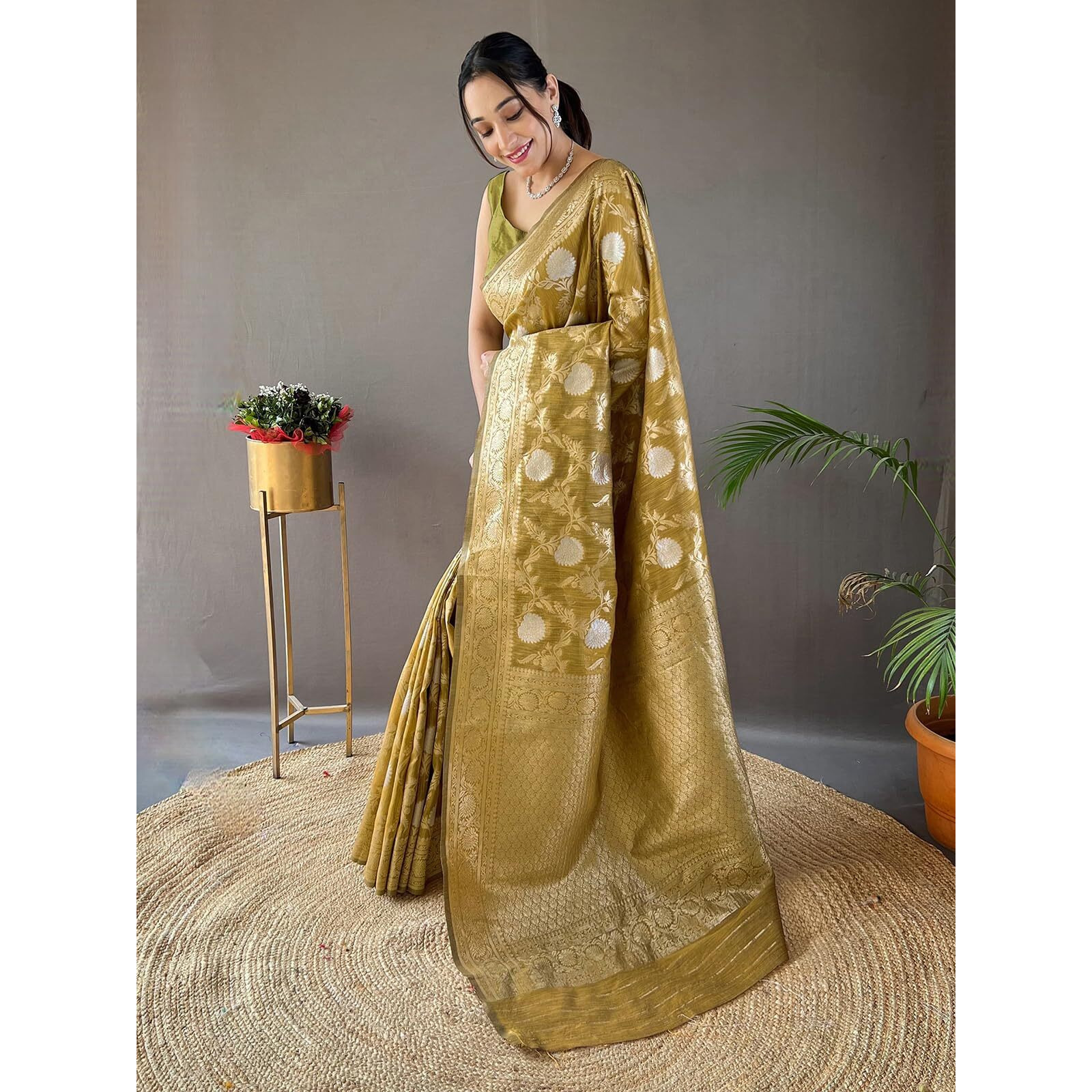 Satrani Women's Silk Blend Banarasi Jacquard Saree With Unstitched Blouse Piece (3834S417N_Lime Green)