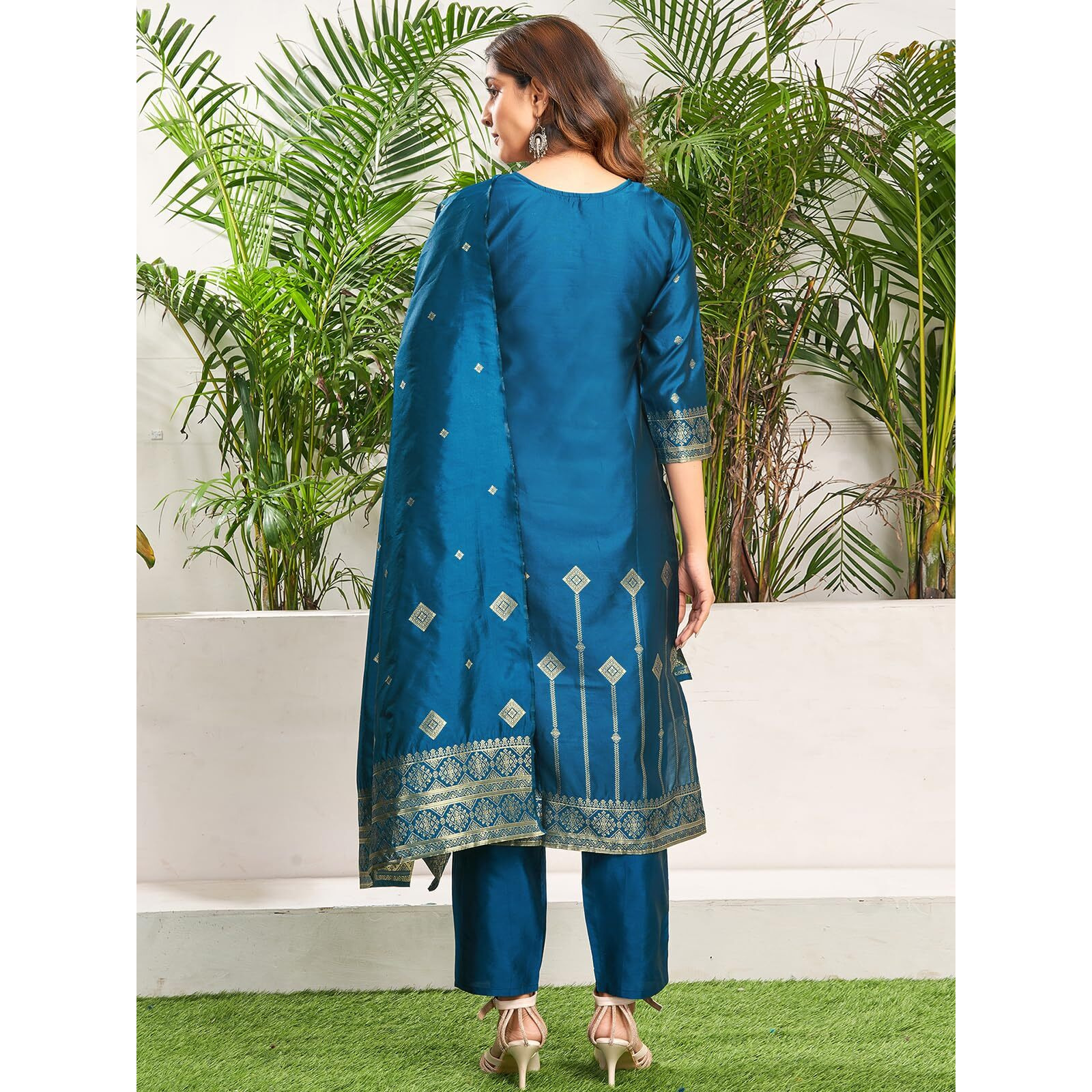 Sanisa Women's Silk Blend Jacquard Work Straight Kurta With Pant And Dupatta Set (222Kbd2356N-Xl_Teal Blue & Golden)