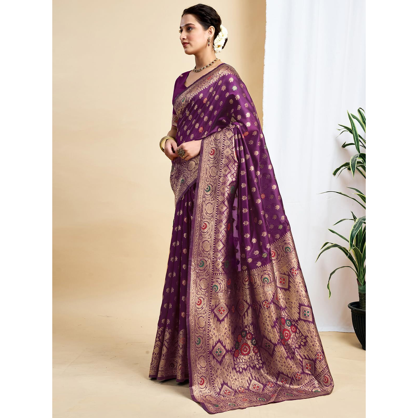 Satrani Women's Banarasi Silk Weaving Saree With Unstitched Blouse Piece (4208S851N_Wine)