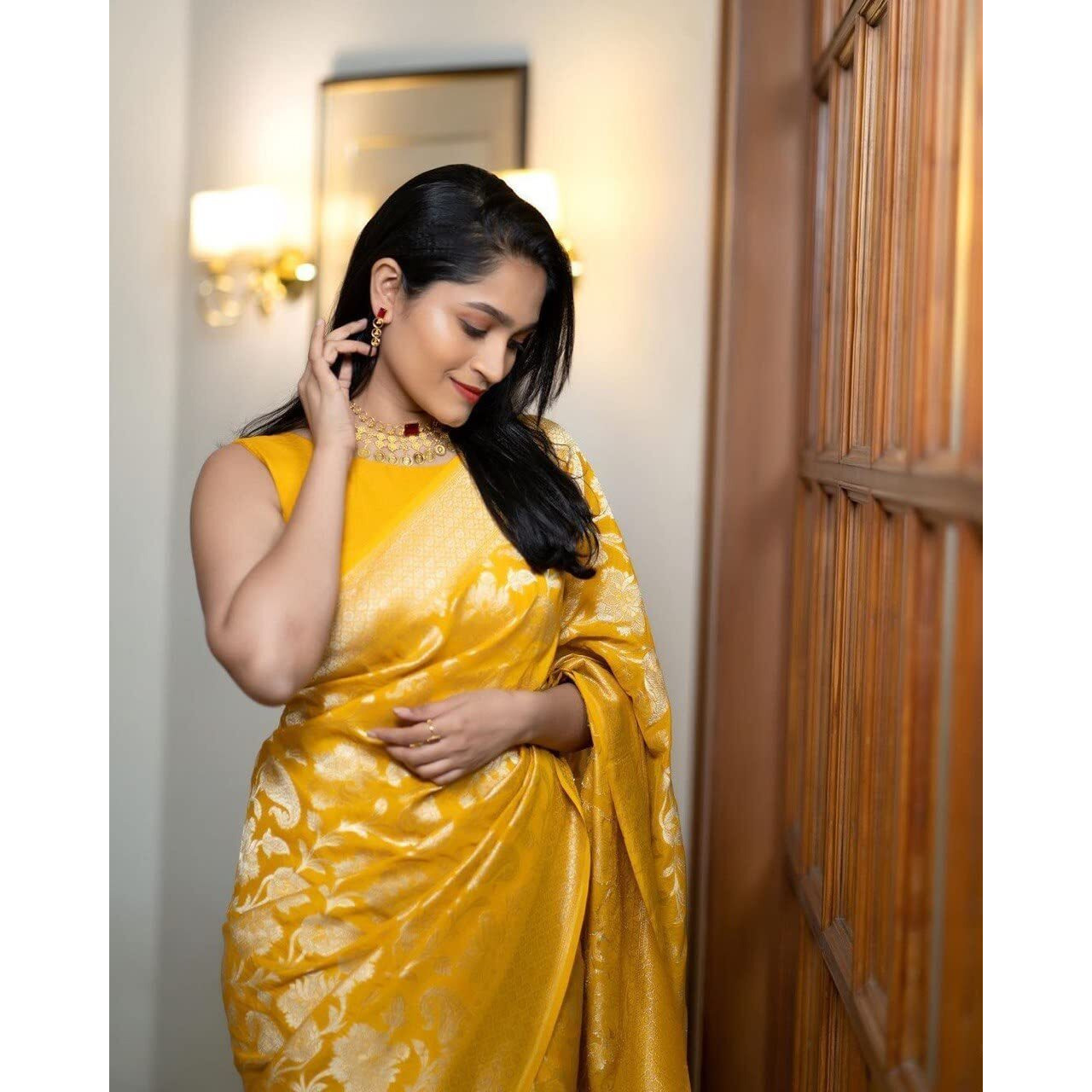 Flosive Women's Present Banarasi Soft Lichi Silk Saree Beautiful Jacquard Rich Pallu Design Work Zari Woven Kanjivaram Silk Style Saree With Soft Lichi Silk Blouse Piece (Yellow) Sarees.