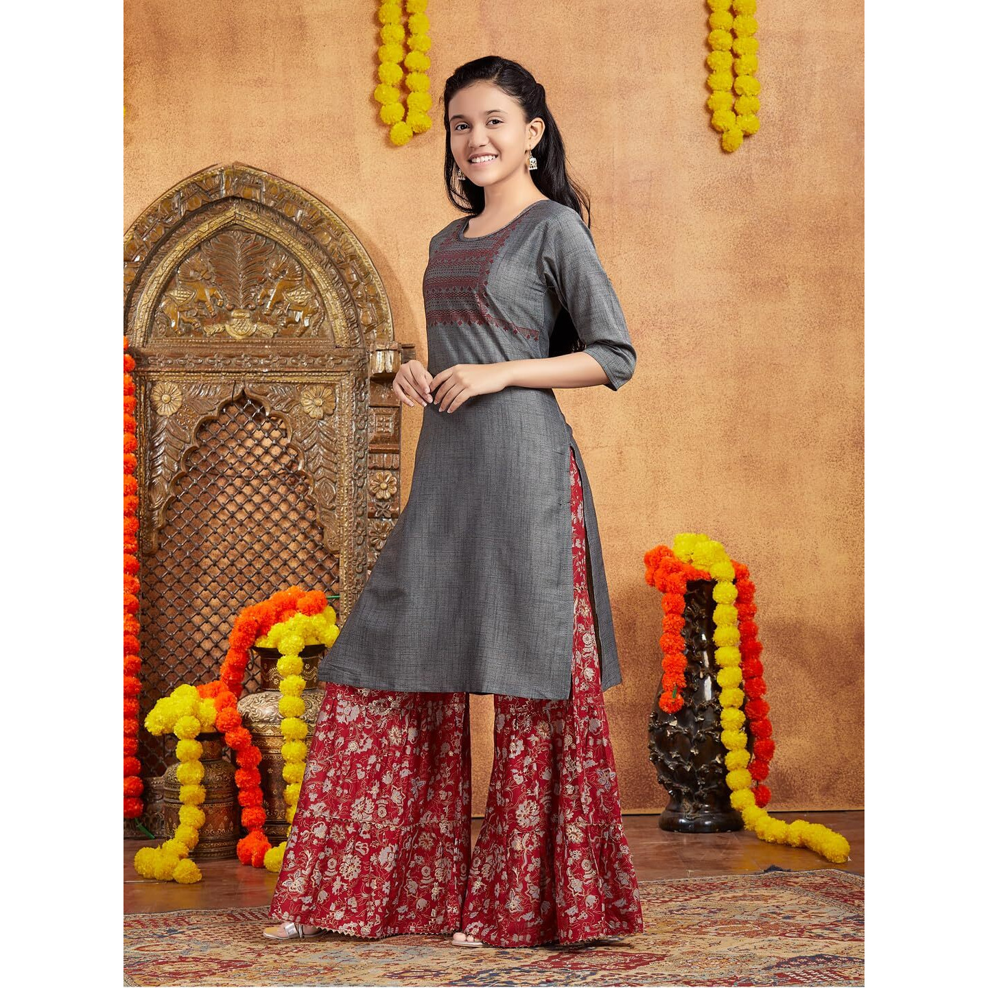 Aarika Girls Casual Wear Grey Colour Tribal Print Cotton Kurti (9-16 Years)