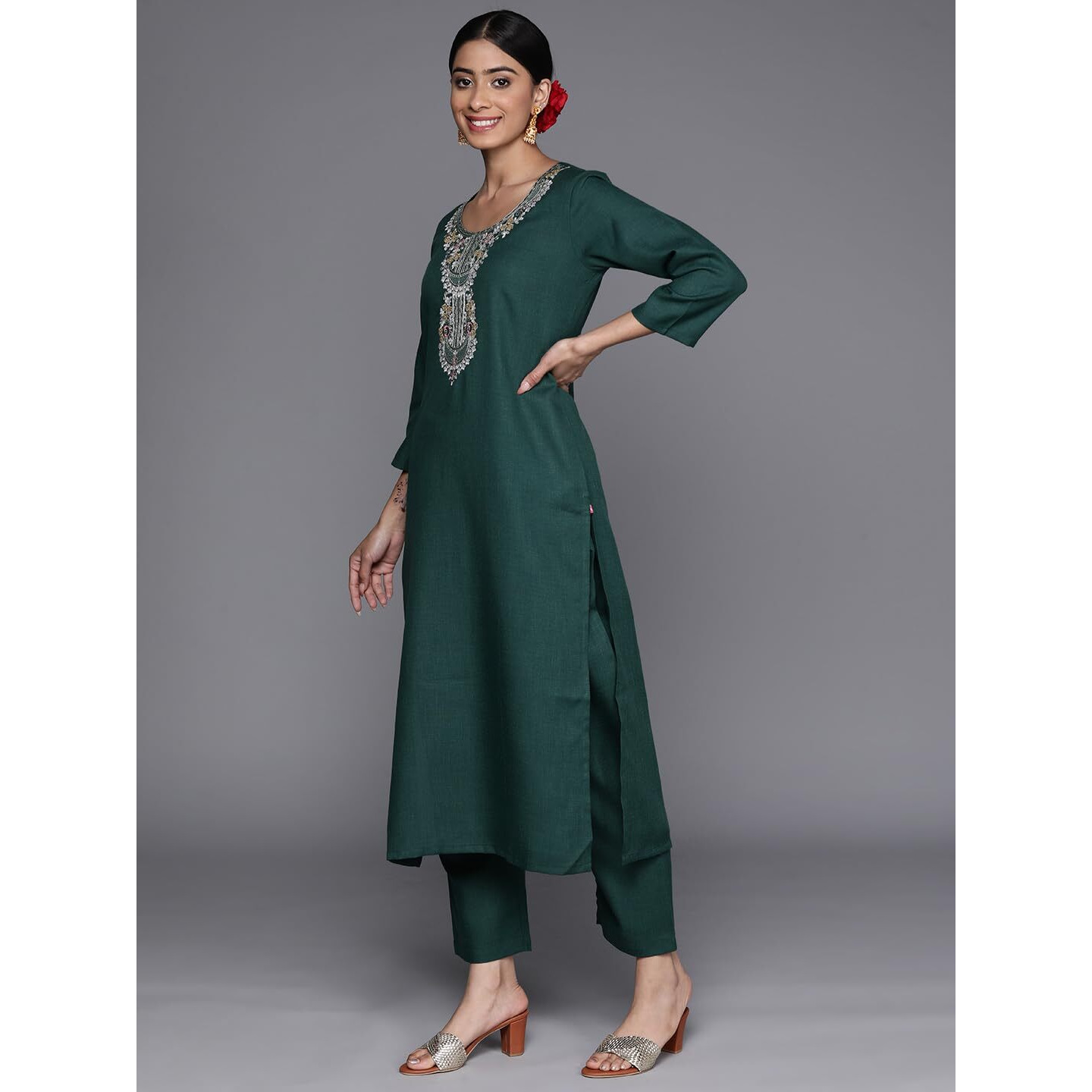 Varanga Women Green Yoke Embroidered Three Quater Sleeves Kurta Paired With Tonal Bottom And Printed Dupatta