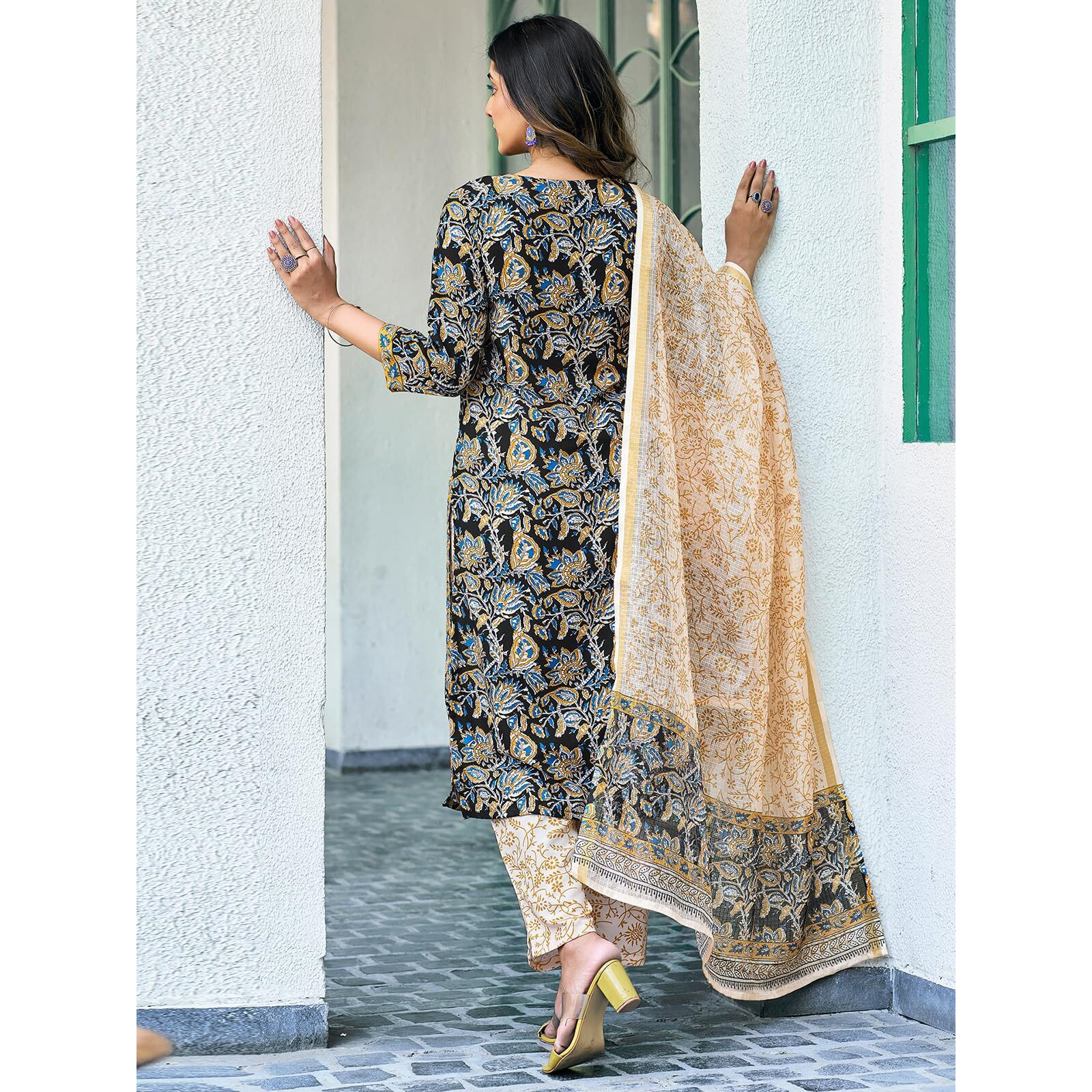 Sanisa Women's Rayon Blend Floral Printed Straight Kurta With Pant And Dupatta (129Kbd1393N-M_Black & Multi3)