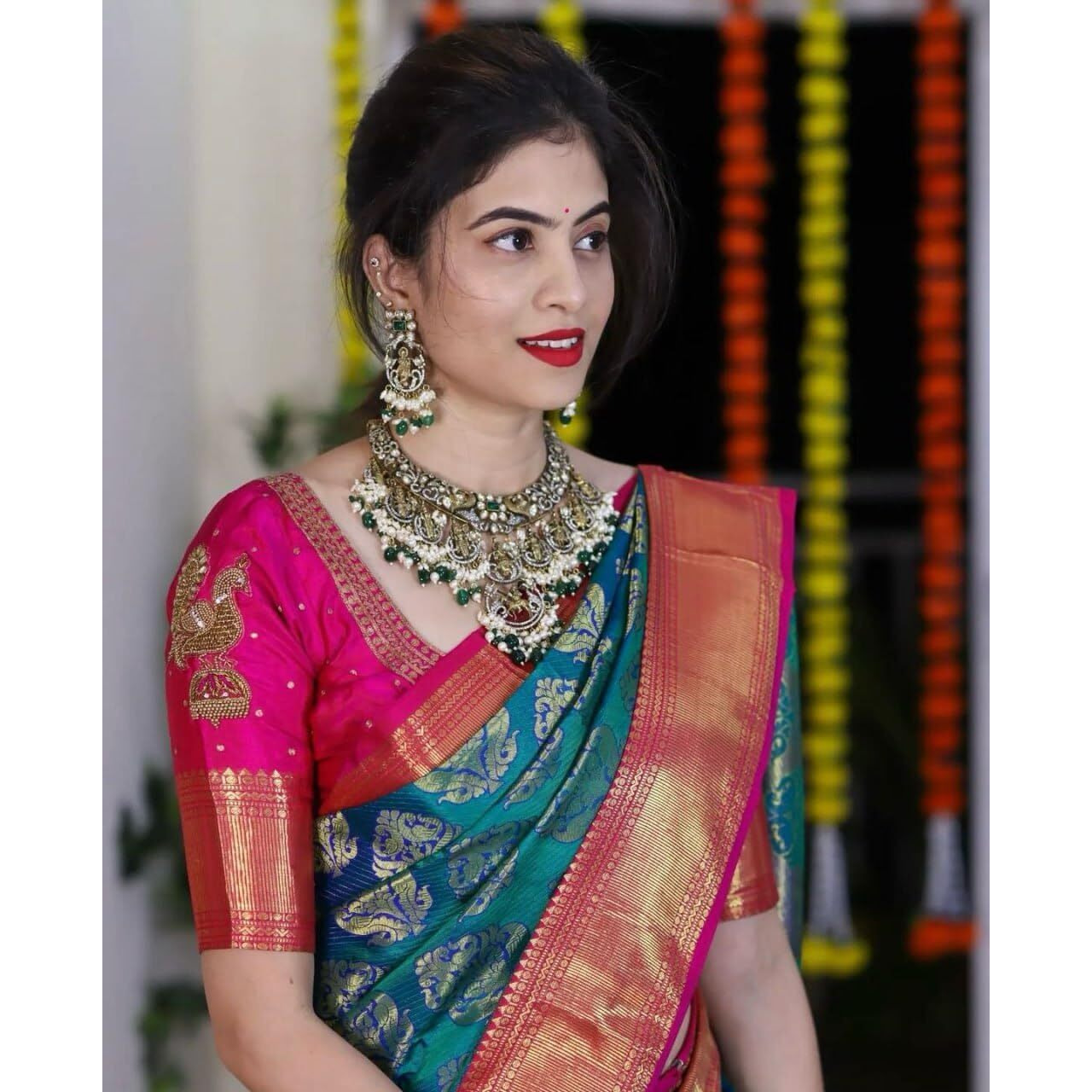 Flosive Women's Teal With Pink Border & Golden Zari Woven Kanjivaram Saree With Blouse