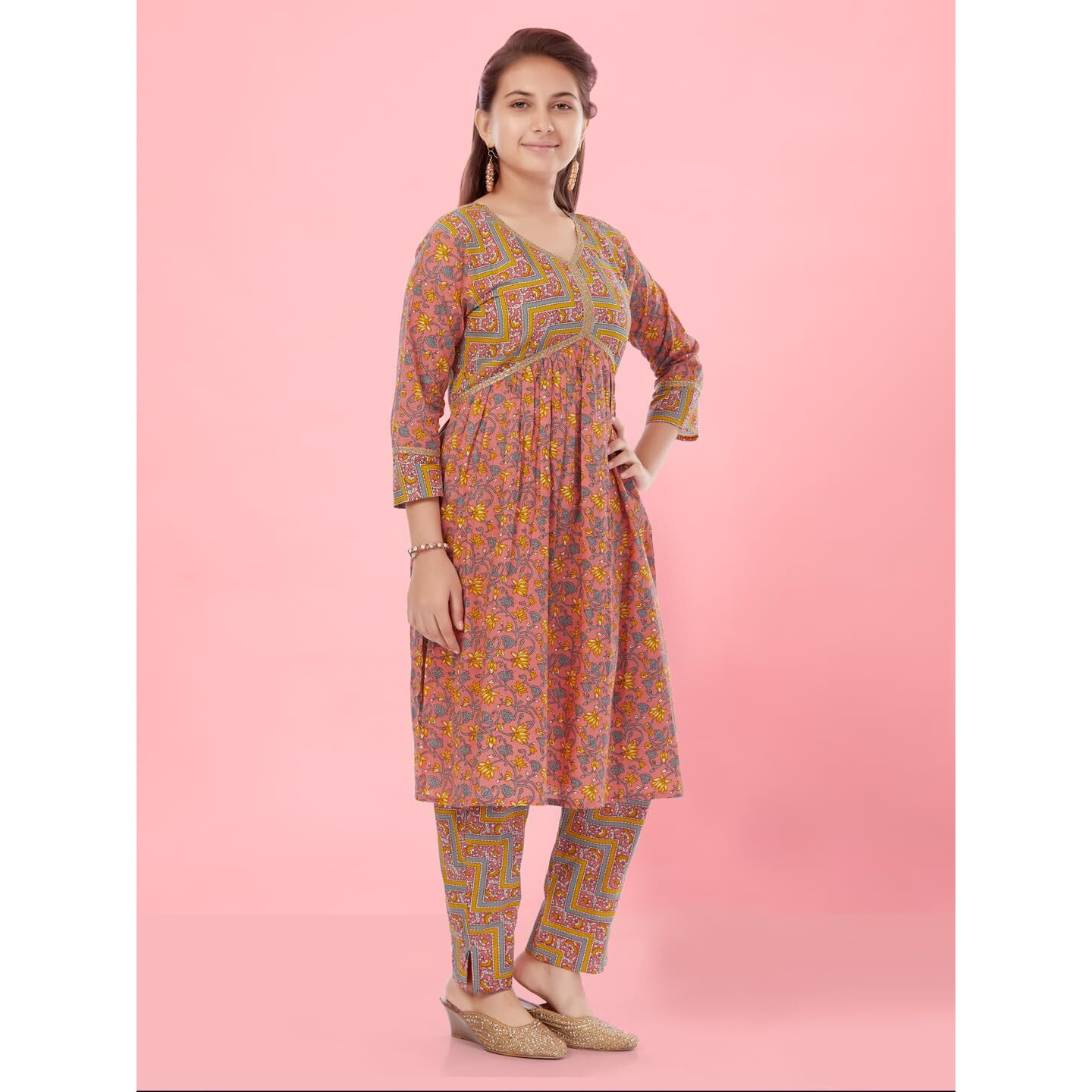 Aarika Girls Peach-Yellow Colour Cotton Floral Print Kurti Pant (Kp-K-733-Peach-34)